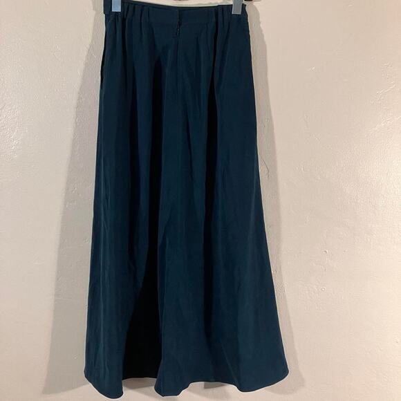 Karen Scott‎ Green Satin Long Midi Skirt with Pockets - Picture 3 of 7